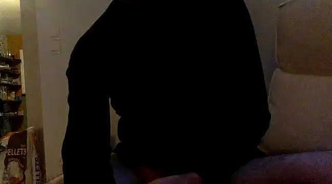 Snapshot of coquin5995 chatting on February 5, 7:07 am coquin5995 online show from February 5, 7:07 am