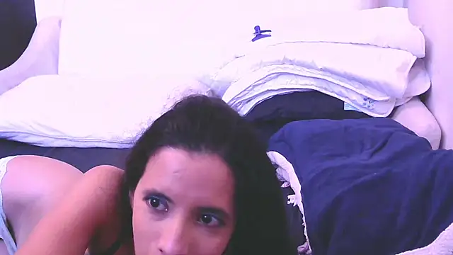 amabel zambrano online show from January 10, 11:43 am