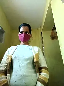 Snapshot of Pooja_cut chatting on November 14, 8:35 am Pooja cut online show from November 14, 8:35 am