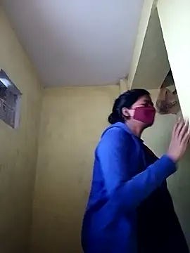 Snapshot of Pooja_cut chatting on November 18, 2:06 am Pooja cut online show from November 18, 2:06 am