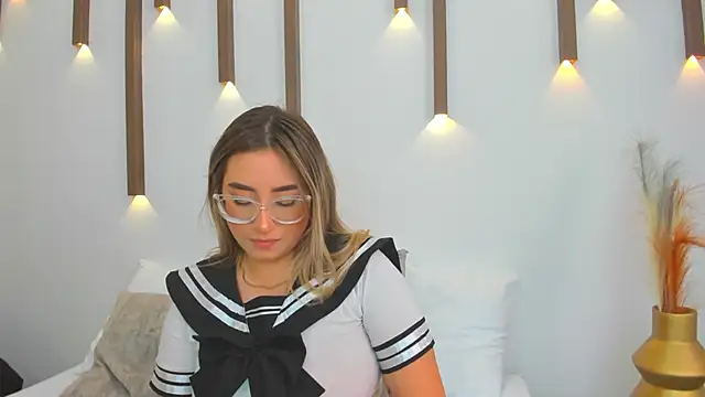 antonella cutie  online show from March 1, 3:16 pm