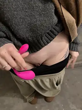 Snapshot of Alexandria_Balenciaga chatting on January 20, 10:15 pm Alexandria Balenciaga online show from January 20, 10:15 pm