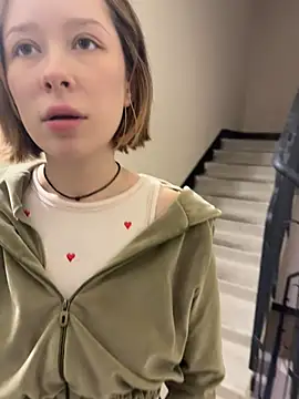 Snapshot of Alexandria_Balenciaga chatting on February 7, 8:10 pm Alexandria Balenciaga online show from February 7, 8:10 pm