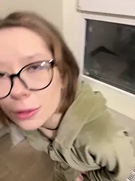 Snapshot of Alexandria_Balenciaga chatting on March 15, 10:44 pm Alexandria Balenciaga online show from March 15, 10:44 pm