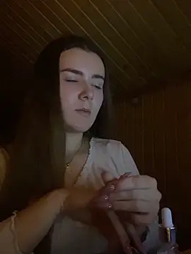 mewKate online show from February 6, 8:02 pm