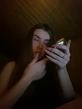 mewKate online show from February 11, 7:05 pm