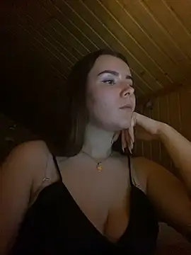 mewKate online show from March 10, 7:40 pm