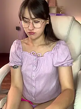 Snapshot of Camila_pinkk chatting on January 24, 1:03 pm Camila pinkk online show from January 24, 1:03 pm