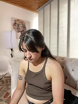 Snapshot of Camila_pinkk chatting on February 9, 4:40 pm Camila pinkk online show from February 9, 4:40 pm