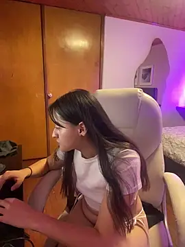 Snapshot of Camila_pinkk chatting on March 16, 5:07 pm Camila pinkk online show from March 16, 5:07 pm