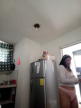 Adrianisx online show from February 3, 7:10 pm