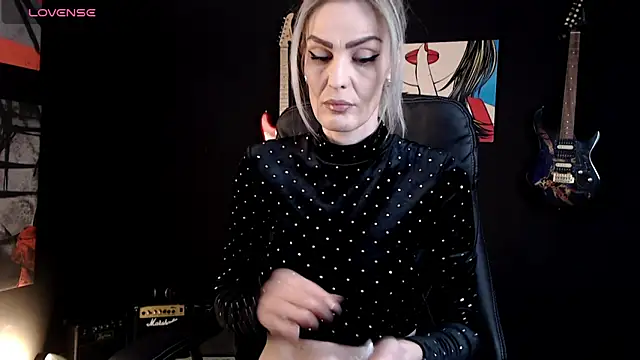 AshlineKatte online show from March 20, 6:20 pm