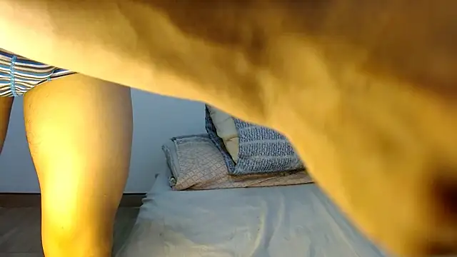 Snapshot of lonelydick2002 chatting on January 27, 5:58 pm lonelydick2002 online show from January 27, 5:58 pm