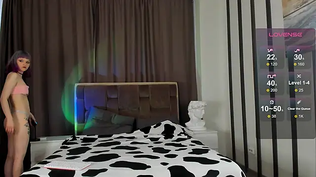 Snapshot of blue_nymph1 chatting on February 20, 9:33 am blue nymph1 online show from February 20, 9:33 am