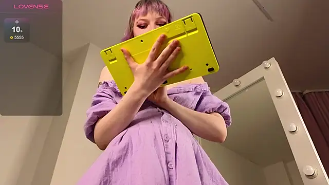 Snapshot of blue_nymph1 chatting on March 13, 1:07 pm blue nymph1 online show from March 13, 1:07 pm