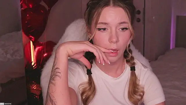 Snapshot of Tokyo_N chatting on February 11, 11:33 pm Tokyo N online show from February 11, 11:33 pm