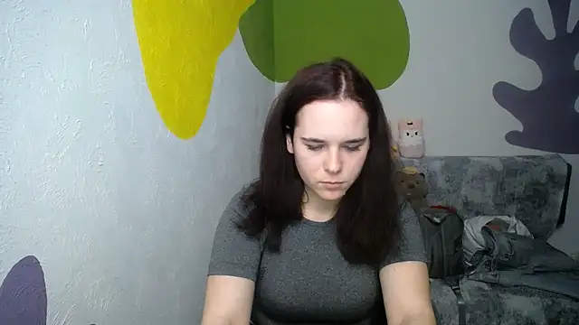 mini girly online show from January 18, 10:28 am