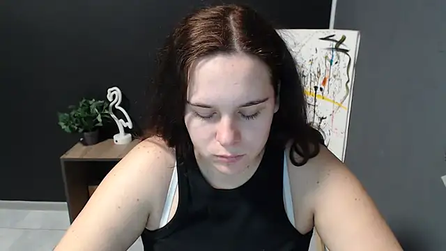 mini girly online show from October 30, 2:29 pm