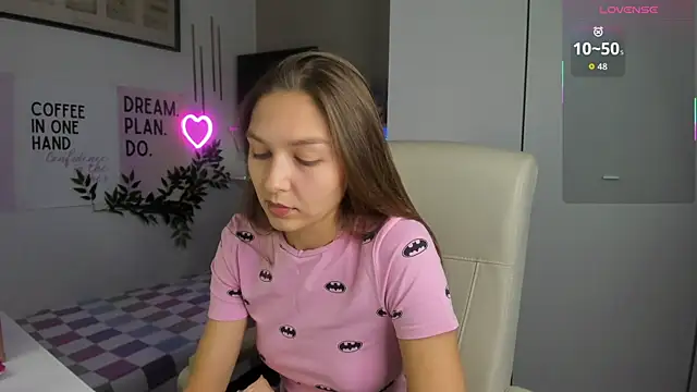 Snapshot of SofiaLolipop chatting on November 12, 11:21 am SofiaLolipop online show from November 12, 11:21 am