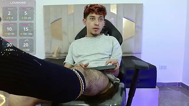 Axel tay online show from February 6, 9:11 am