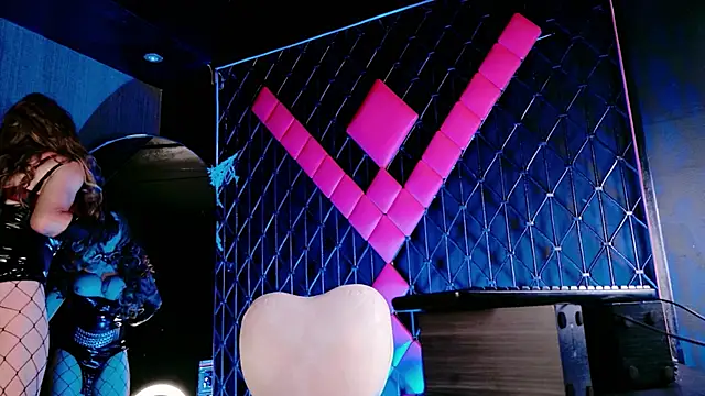 Domina-tef online show from October 10, 11:59 pm