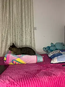 LunaShine  online show from March 23, 12:15 am