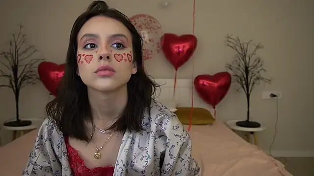 Snapshot of AnnaElys chatting on February 15, 12:48 am AnnaElys online show from February 15, 12:48 am