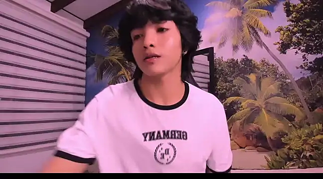 AllanYong18 online show from February 1, 8:08 am