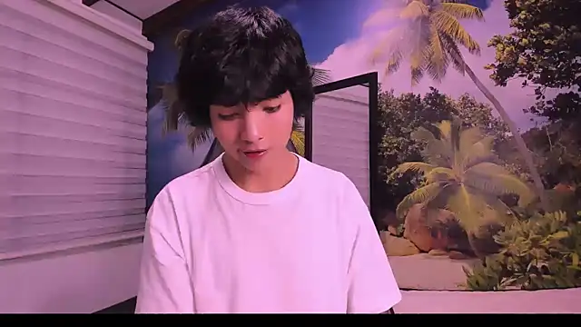 AllanYong18 online show from February 8, 7:37 am