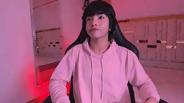 AllanYong18 online show from March 16, 2:32 am