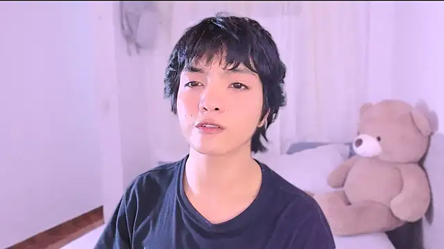 AllanYong18 online show from September 10, 8:03 am