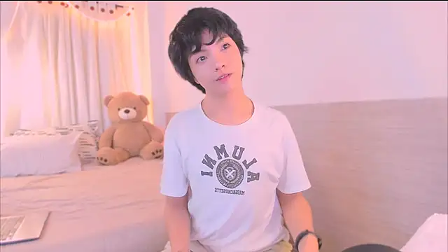 AllanYong18 online show from November 23, 8:58 am