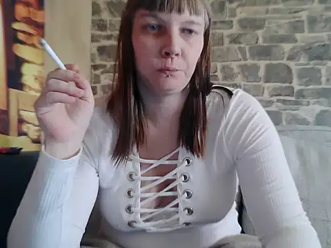 Snapshot of YviEngel87 chatting on February 20, 11:20 am YviEngel87 online show from February 20, 11:20 am