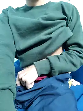 Snapshot of TOPMOON001 chatting on January 29, 11:30 am TOPMOON001 online show from January 29, 11:30 am