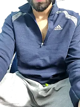 Snapshot of TOPMOON001 chatting on February 19, 11:38 am TOPMOON001 online show from February 19, 11:38 am