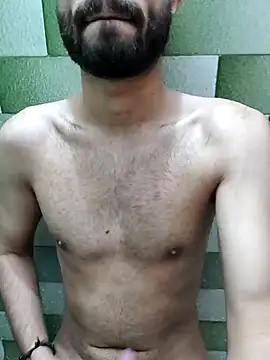 Snapshot of TOPMOON001 chatting on February 24, 7:44 am TOPMOON001 online show from February 24, 7:44 am