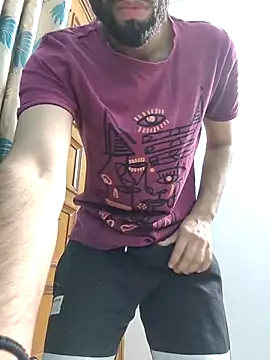 Snapshot of TOPMOON001 chatting on March 11, 10:51 am TOPMOON001 online show from March 11, 10:51 am