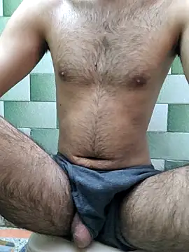 Snapshot of TOPMOON001 chatting on March 14, 7:04 am TOPMOON001 online show from March 14, 7:04 am