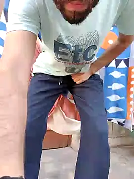 Snapshot of TOPMOON001 chatting on March 19, 11:17 am TOPMOON001 online show from March 19, 11:17 am