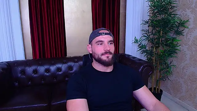 AdamJamesonn online show from September 25, 5:33 am