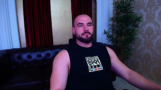 AdamJamesonn online show from October 16, 4:35 am