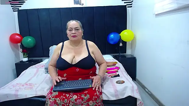 VickyBoobss online show from October 18, 1:01 pm