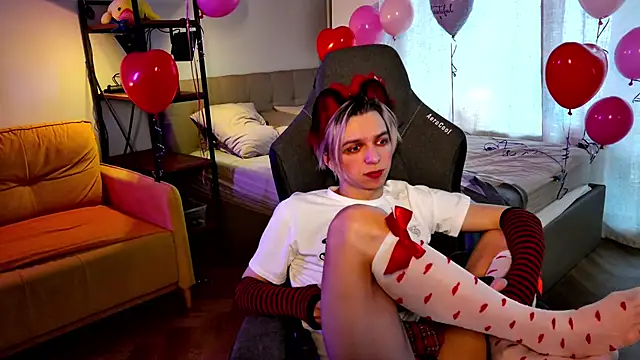 leon yuugen online show from February 17, 7:37 am