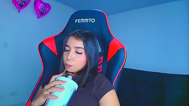 Rousse violett online show from October 15, 10:43 pm