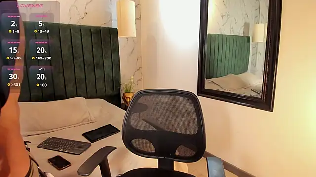 tim  fox online show from September 29, 12:10 pm