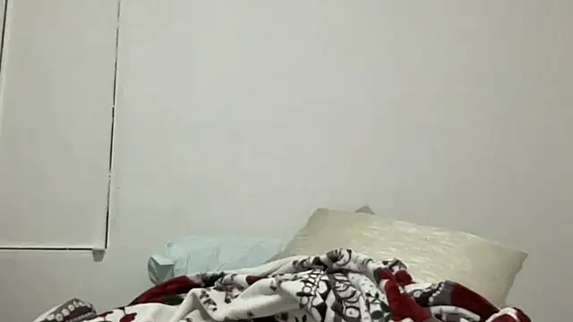 LunaBeya online show from November 1, 2:02 am