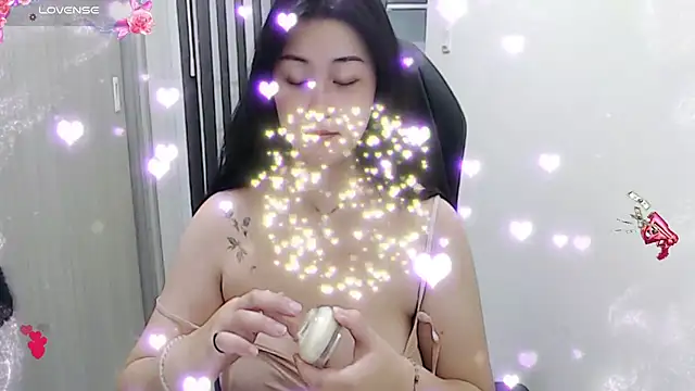 minnie9009 online show from March 18, 8:14 am