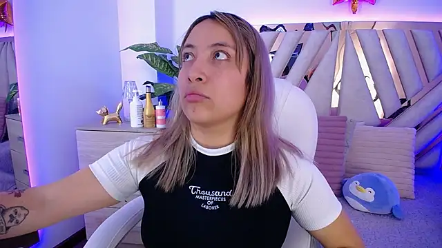 NyxAndria 1 online show from January 24, 8:43 pm