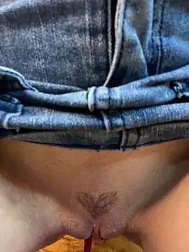 Snapshot of StefanyRousse chatting on March 6, 2:29 pm StefanyRousse online show from March 6, 2:29 pm