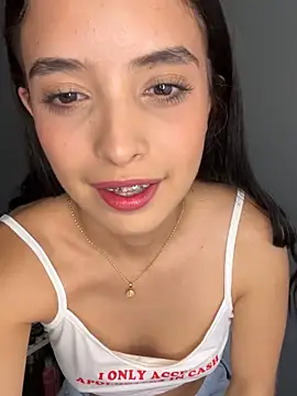 Snapshot of StefanyRousse chatting on September 28, 5:51 pm StefanyRousse online show from September 28, 5:51 pm